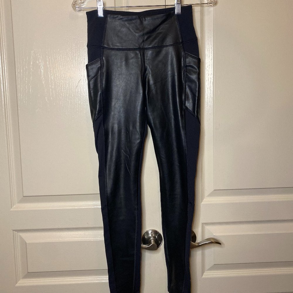 Athleta Faux Leather Front Black Leggings Sz XS